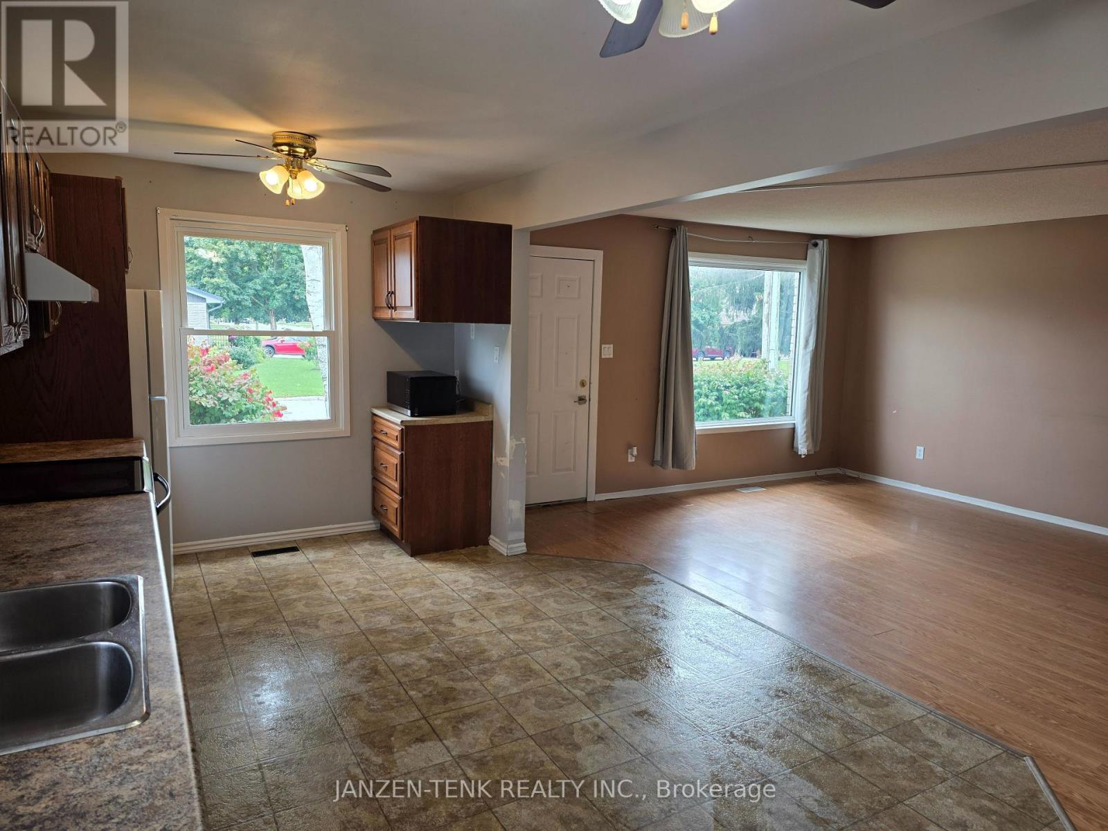 119 Moore Avenue, Aylmer, Ontario  N5H 2Z8 - Photo 3 - X13860582