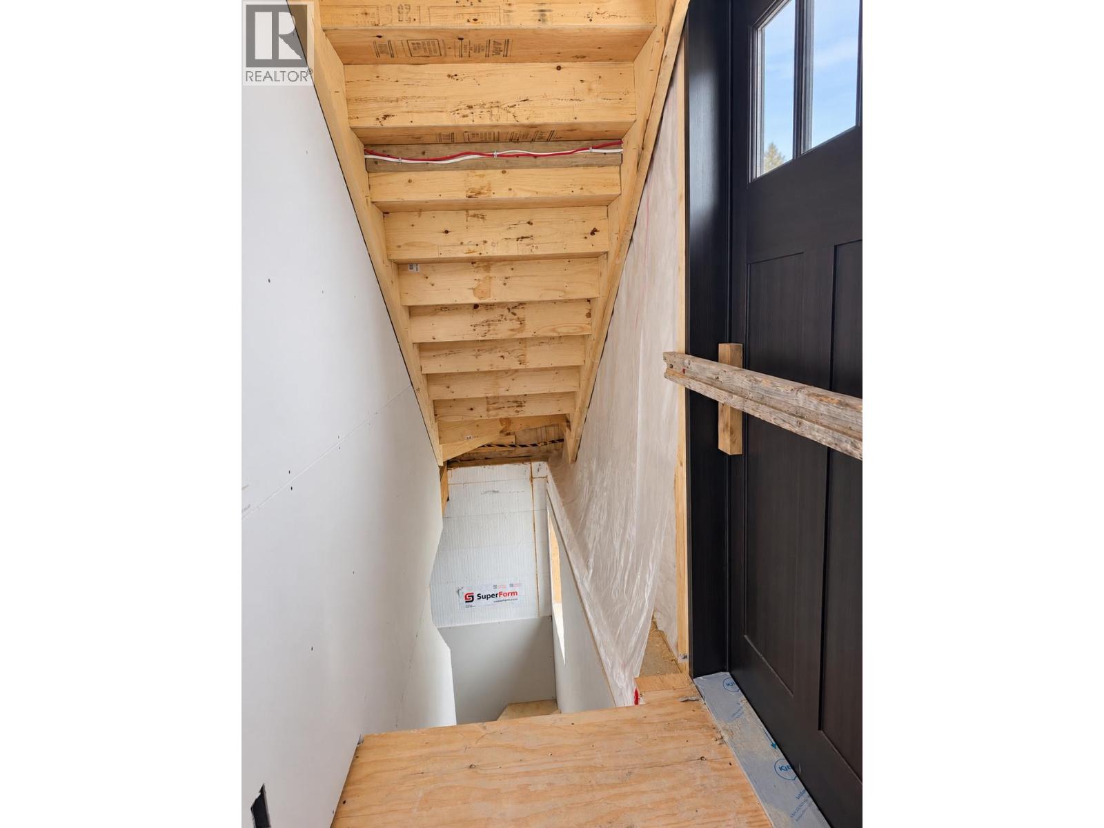 421 Wildstone Close N Unit# 4, Cranbrook, British Columbia  V1C 0G4 - Photo 12 - 10400015