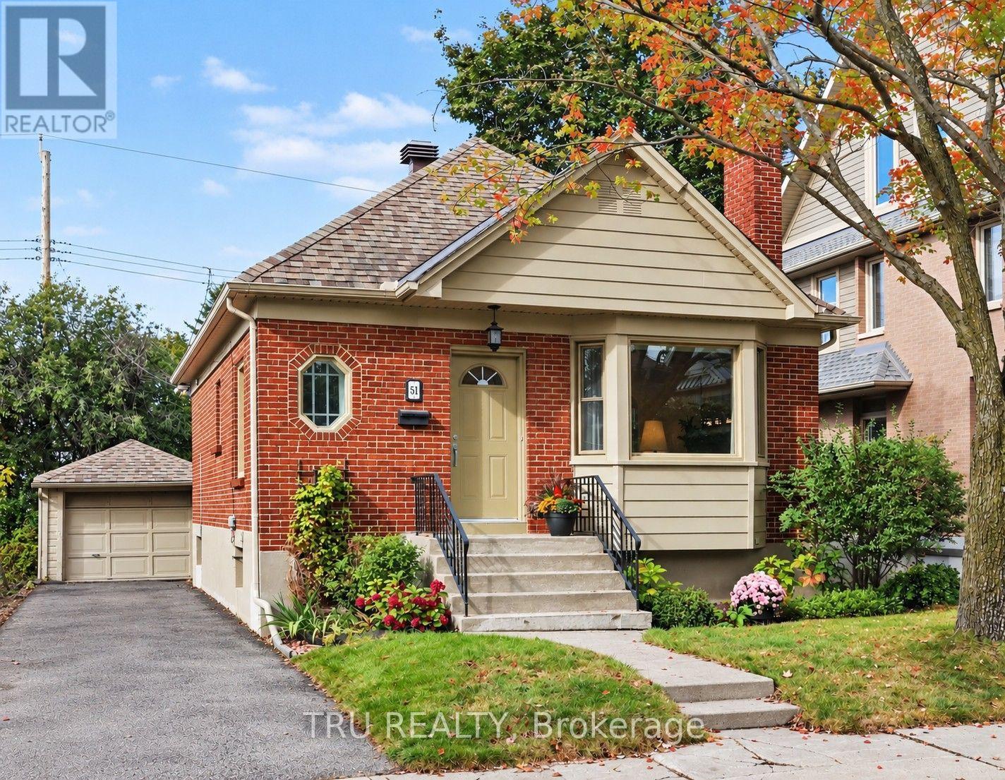 51 MERRITT AVENUE, Ottawa, Ontario