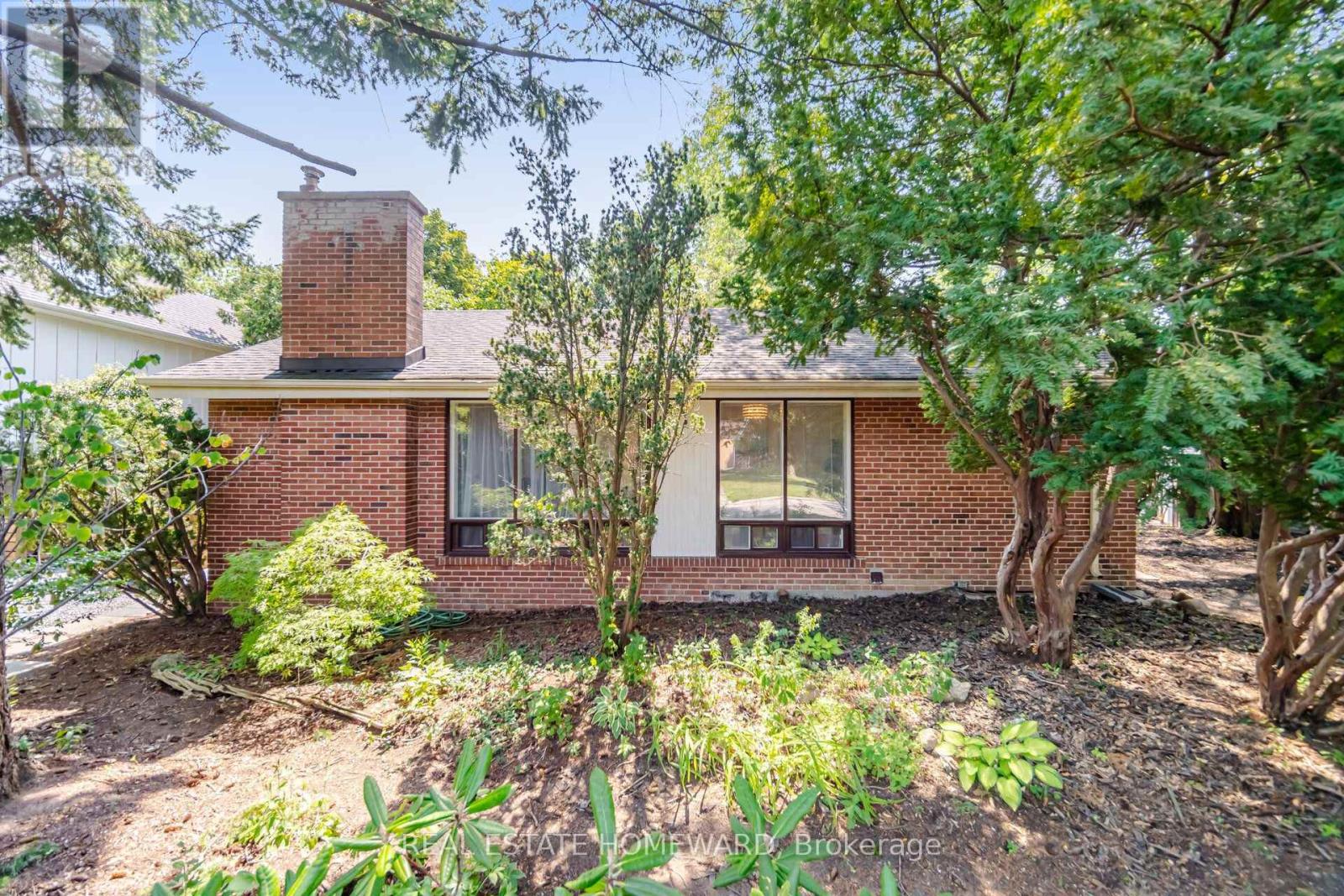 3 Shadwell Place, Toronto (Banbury-Don Mills), Ontario  M3B 1J4 - Photo 2 - C13860586