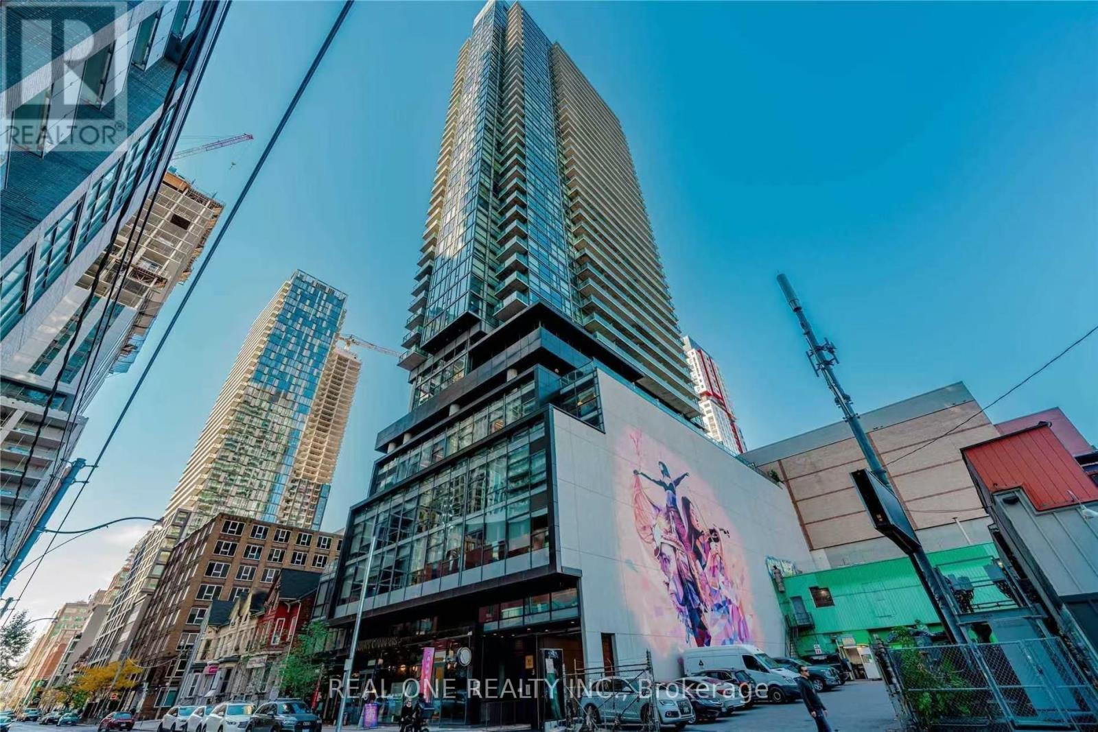 1807 - 290 ADELAIDE STREET W