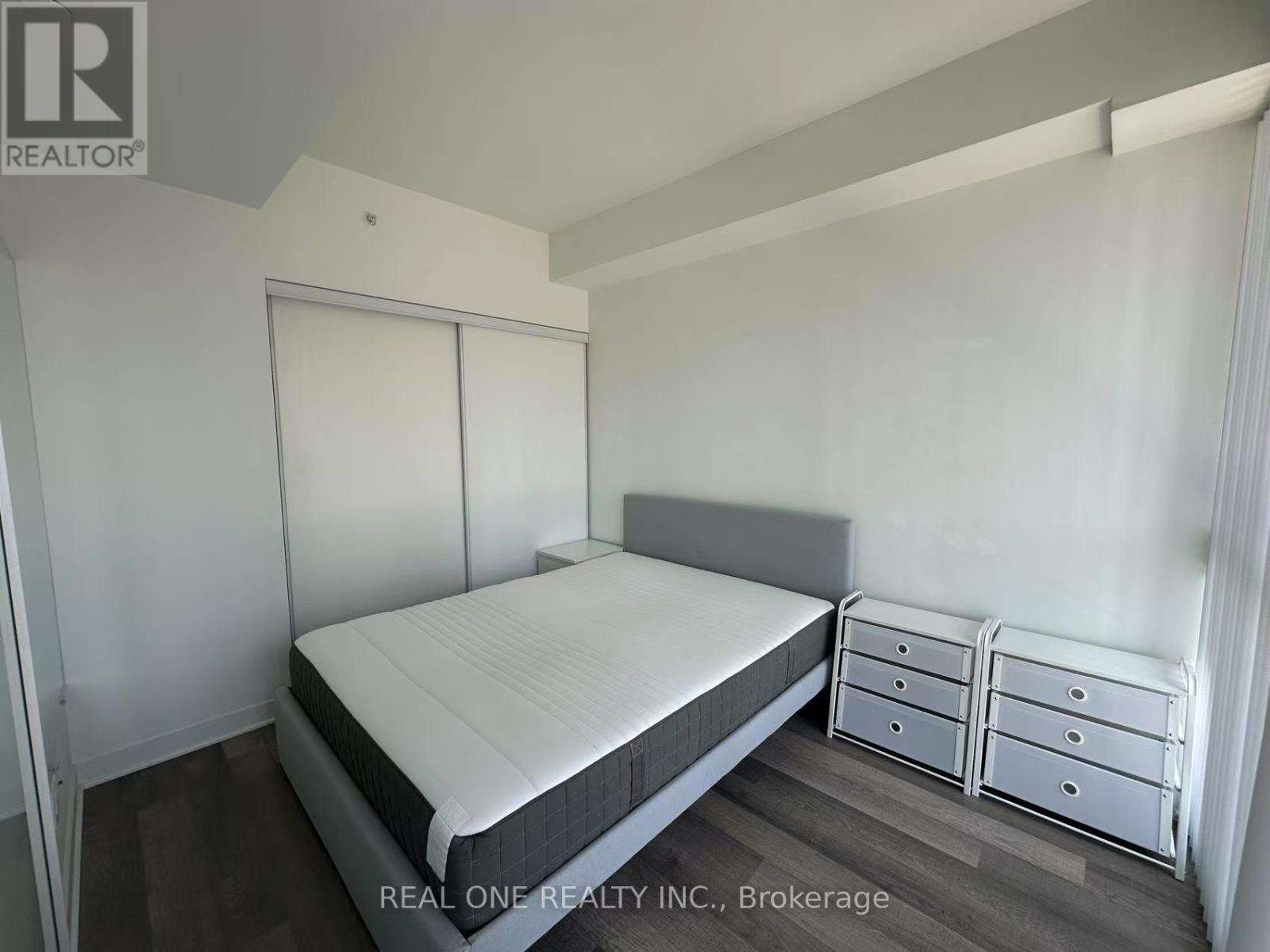 1807 - 290 Adelaide Street W, Toronto, Ontario  M5V 1P6 - Photo 8 - C13860596