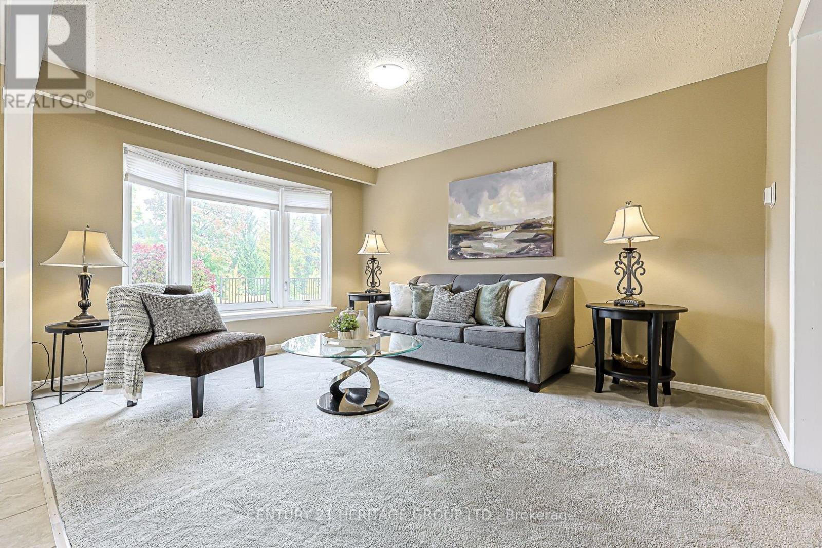 20 Simmons Crescent, Aurora, Ontario  L4G 6B5 - Photo 6 - N13860576