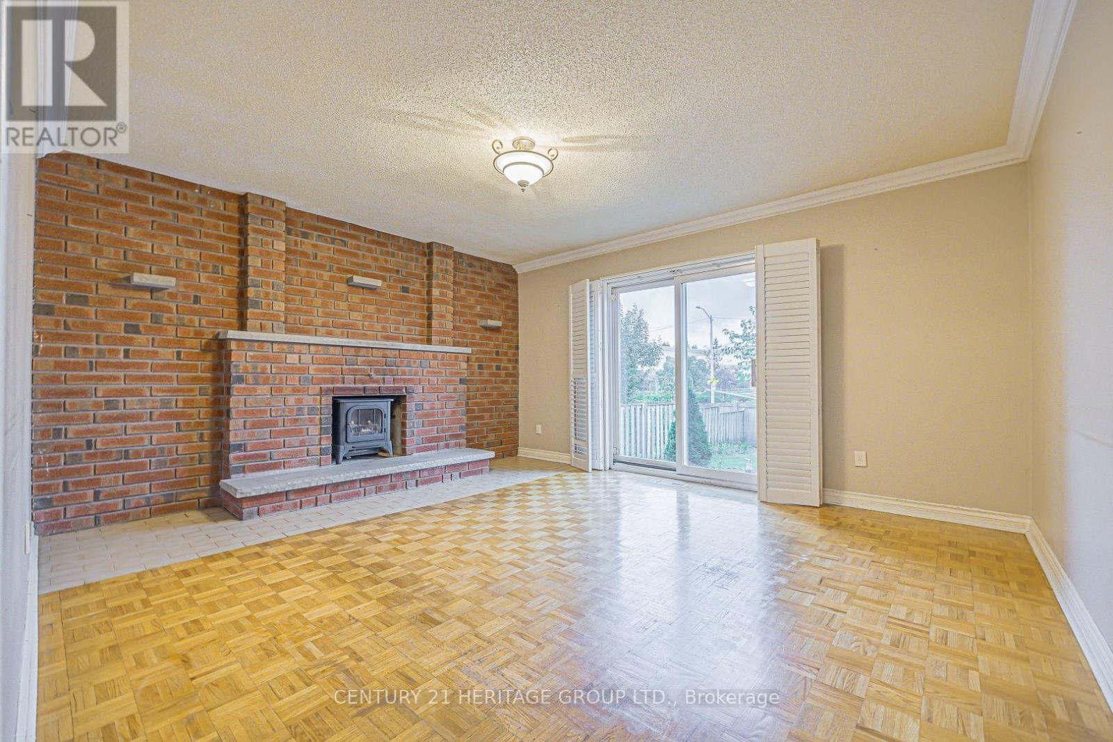100 Adrianno Crescent, Vaughan, Ontario  L4L 5R6 - Photo 13 - N13860590