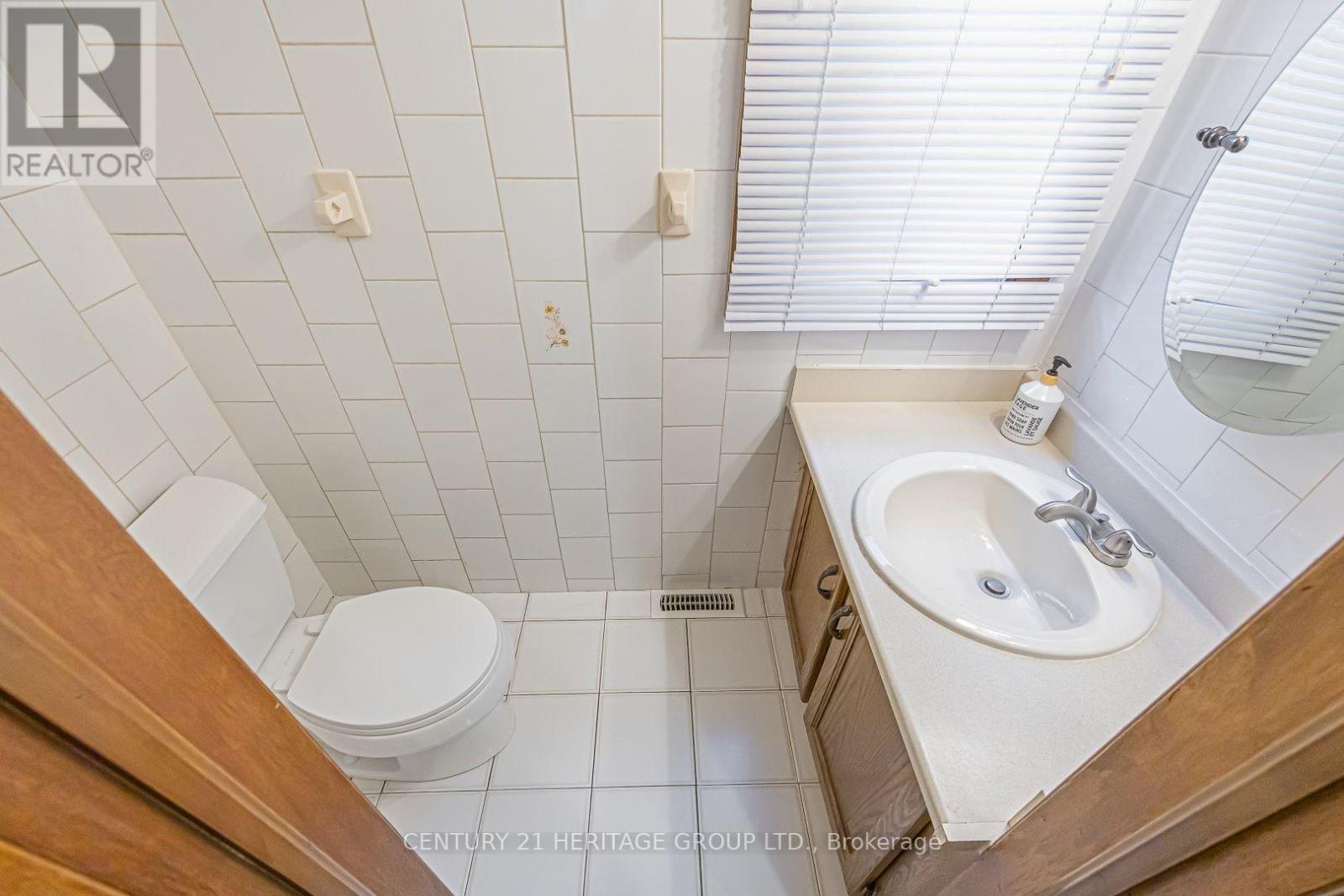 100 Adrianno Crescent, Vaughan, Ontario  L4L 5R6 - Photo 15 - N13860590