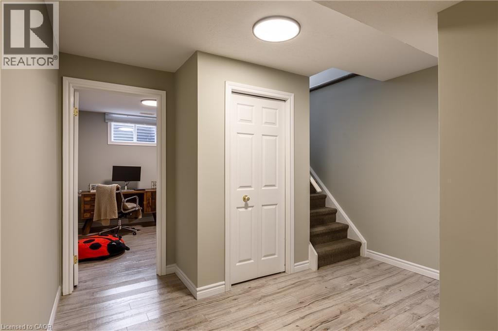907 Doon Village Road, Kitchener, Ontario  N2P 1A1 - Photo 21 - 40863851