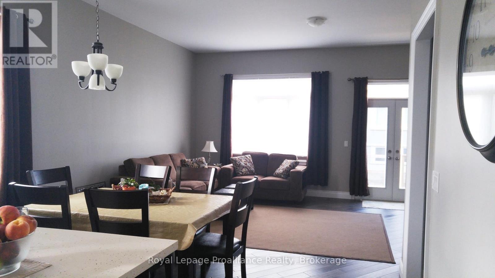 10 Lockside Drive, Peterborough (Otonabee Ward 1), Ontario  K9J 8T1 - Photo 7 - X13860636