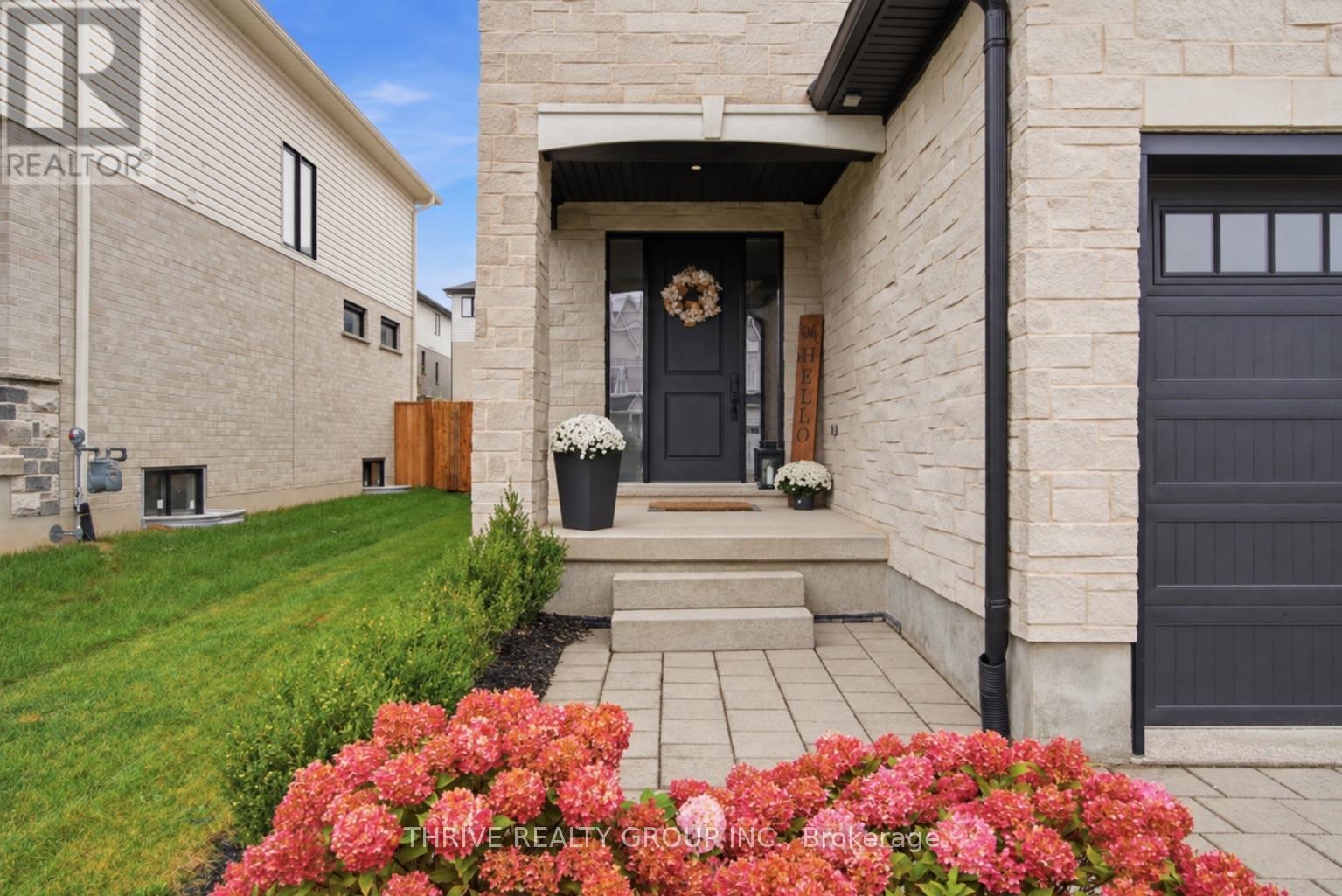 1635 Upper West Avenue, London South, Ontario  N6K 0K6 - Photo 3 - X13860712