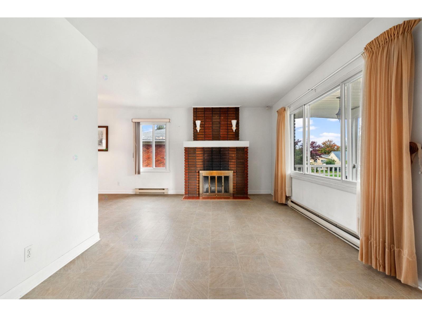 10 Rue Wilbrod Châteauguay Quebec Canada J6K3P5 5