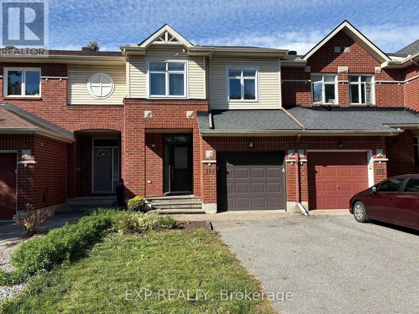 117 THORNBURY CRESCENT, Ottawa, Ontario
