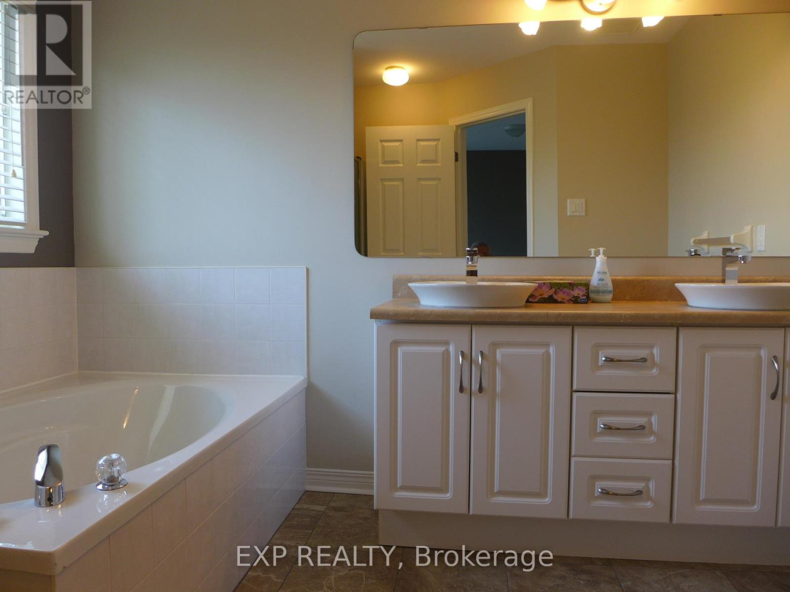 117 Thornbury Crescent, Ottawa, Ontario  K2G 6J1 - Photo 20 - X13860664