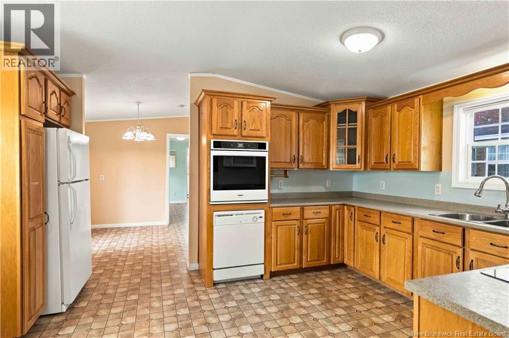 10 Northrup Crescent Lincoln New Brunswick Canada E3B6T7 4