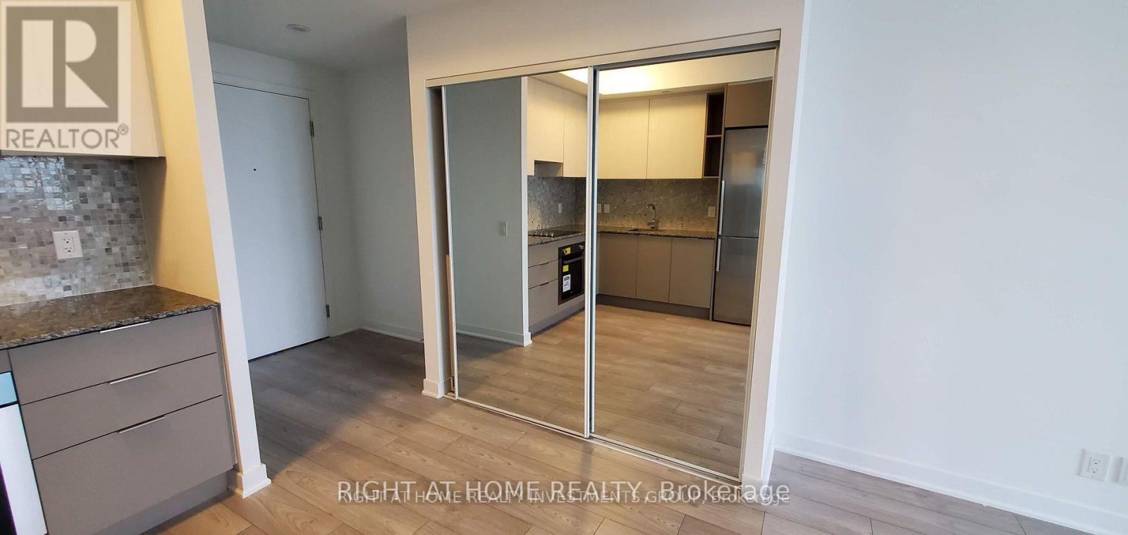 8 - 120 Parliament Street, Toronto, Ontario  M5A 0N6 - Photo 4 - C13860678