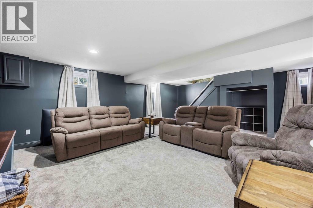 957 Kensington Boulevard, Sarnia, Ontario  N7S 1M9 - Photo 18 - 26024332