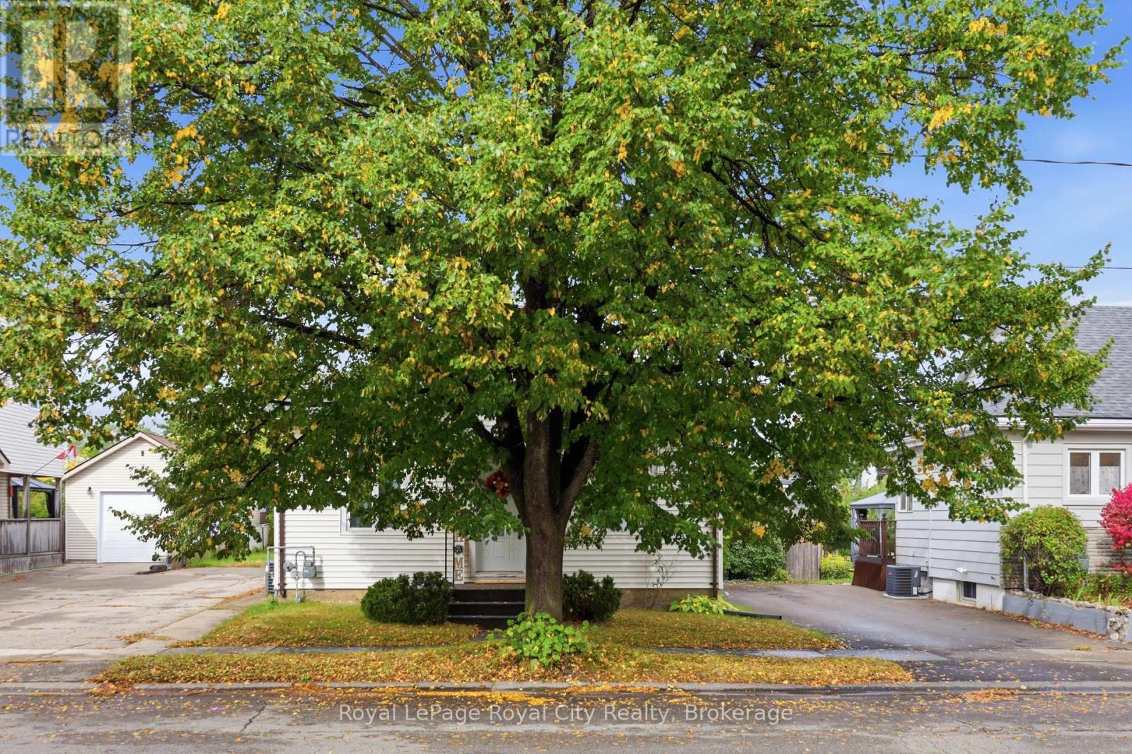 22 Hill Avenue, Brantford, Ontario  N3R 4G9 - Photo 5 - X13860716