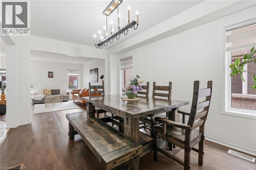 4828 Verdi Street, Burlington, Ontario  L7M 0H7 - Photo 4 - 40865034