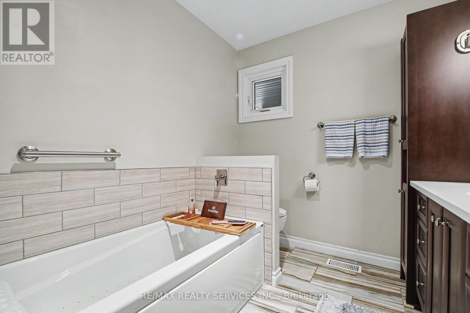 553 Homeland Drive, Perry, Ontario  P0A 1J0 - Photo 18 - X13845936