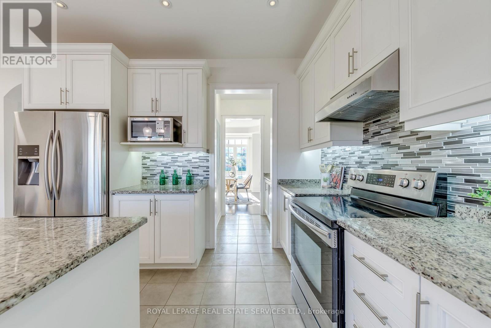 3117 Neyagawa Boulevard, Oakville, Ontario  L6M 0P4 - Photo 11 - W13860644