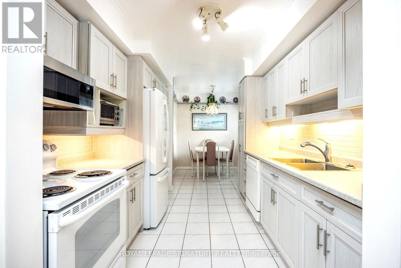 44 - 51 Broadfield Drive, Toronto, Ontario  M9C 5P2 - Photo 25 - W13860672
