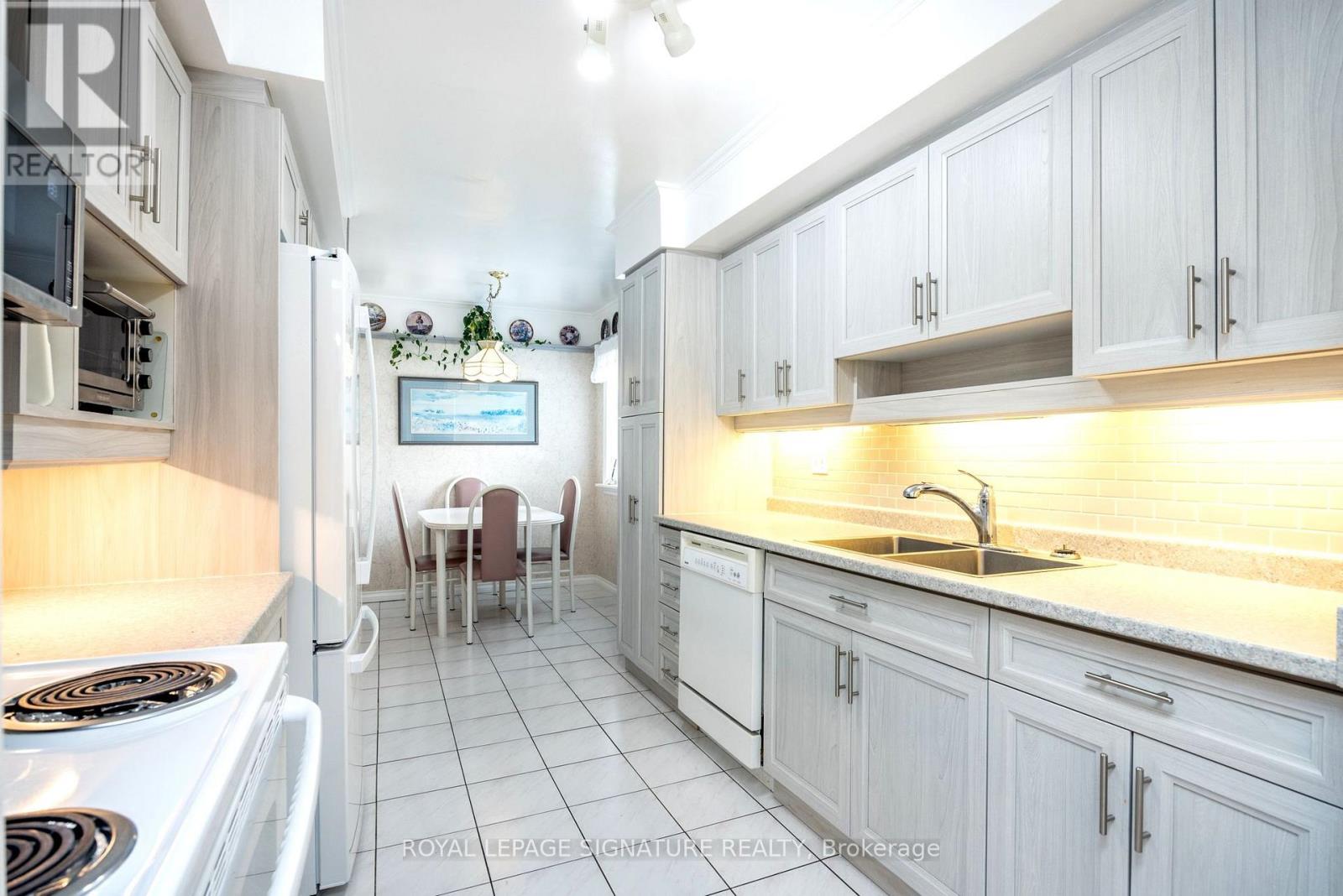 44 - 51 Broadfield Drive, Toronto, Ontario  M9C 5P2 - Photo 26 - W13860672