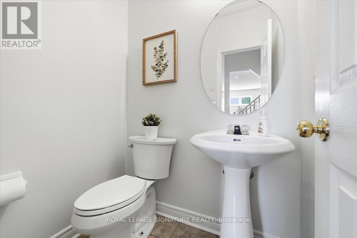 7010 Gooderham Estate Boulevard, Mississauga (Meadowvale Village), Ontario  L5W 1G1 - Photo 11 - W13860708