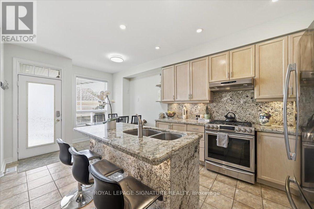 7010 Gooderham Estate Boulevard, Mississauga (Meadowvale Village), Ontario  L5W 1G1 - Photo 16 - W13860708
