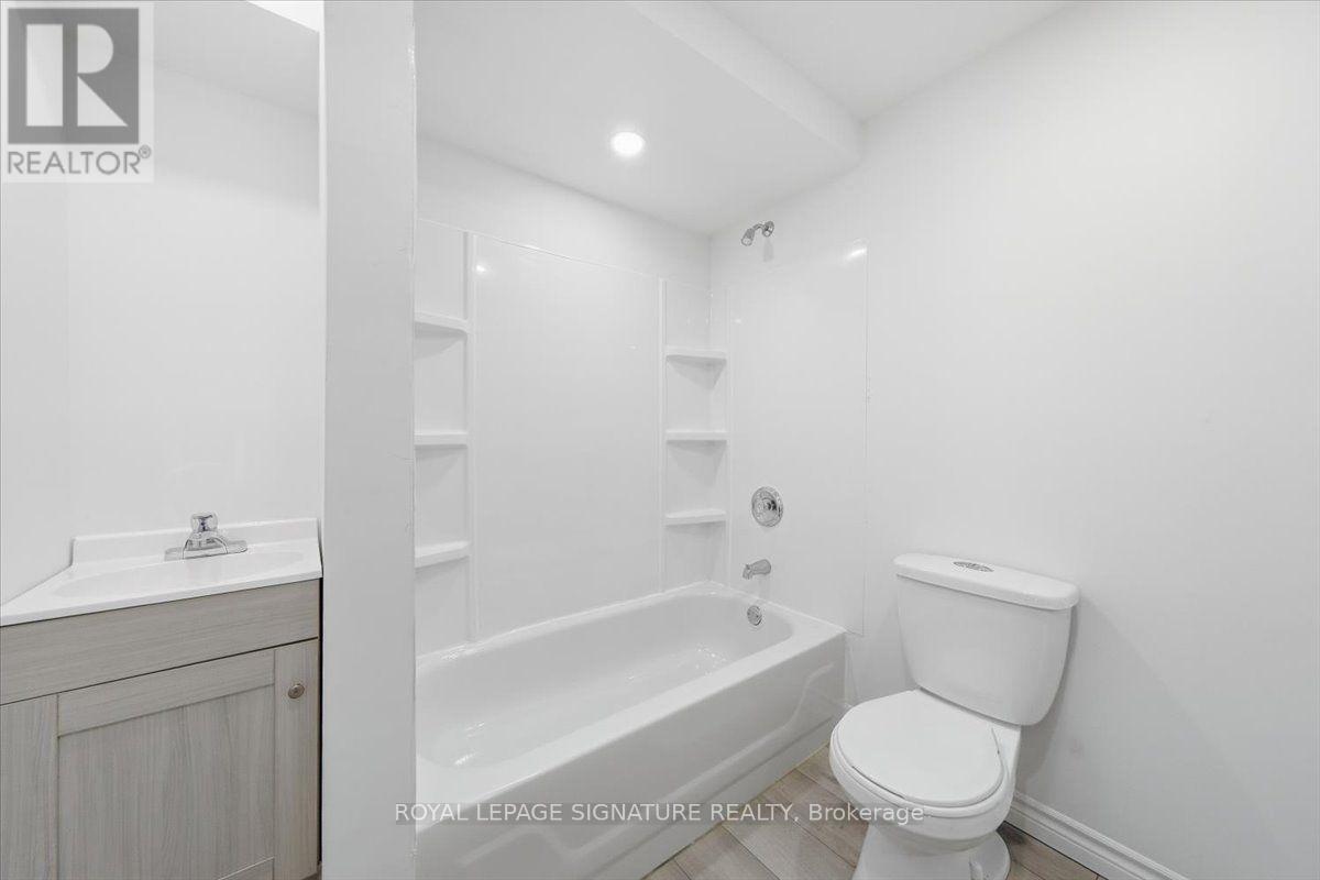 7010 Gooderham Estate Boulevard, Mississauga (Meadowvale Village), Ontario  L5W 1G1 - Photo 35 - W13860708
