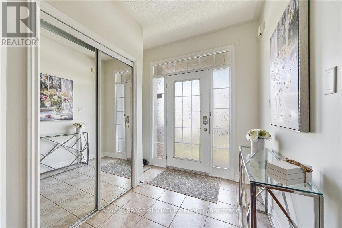 7010 Gooderham Estate Boulevard, Mississauga (Meadowvale Village), Ontario  L5W 1G1 - Photo 5 - W13860708