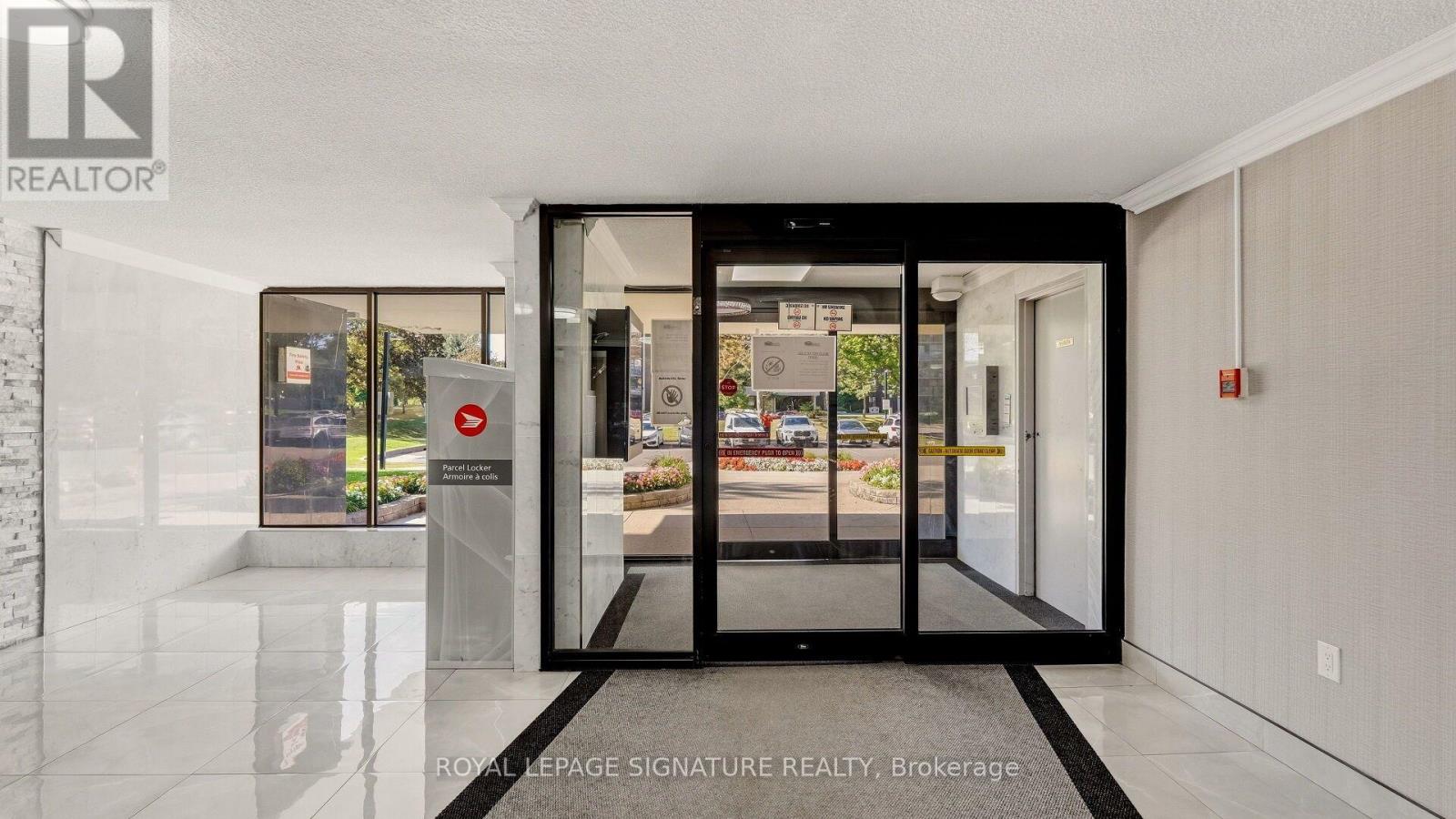 1805 - 4 Kings Cross Road, Brampton, Ontario  L6T 3X8 - Photo 4 - W13860722