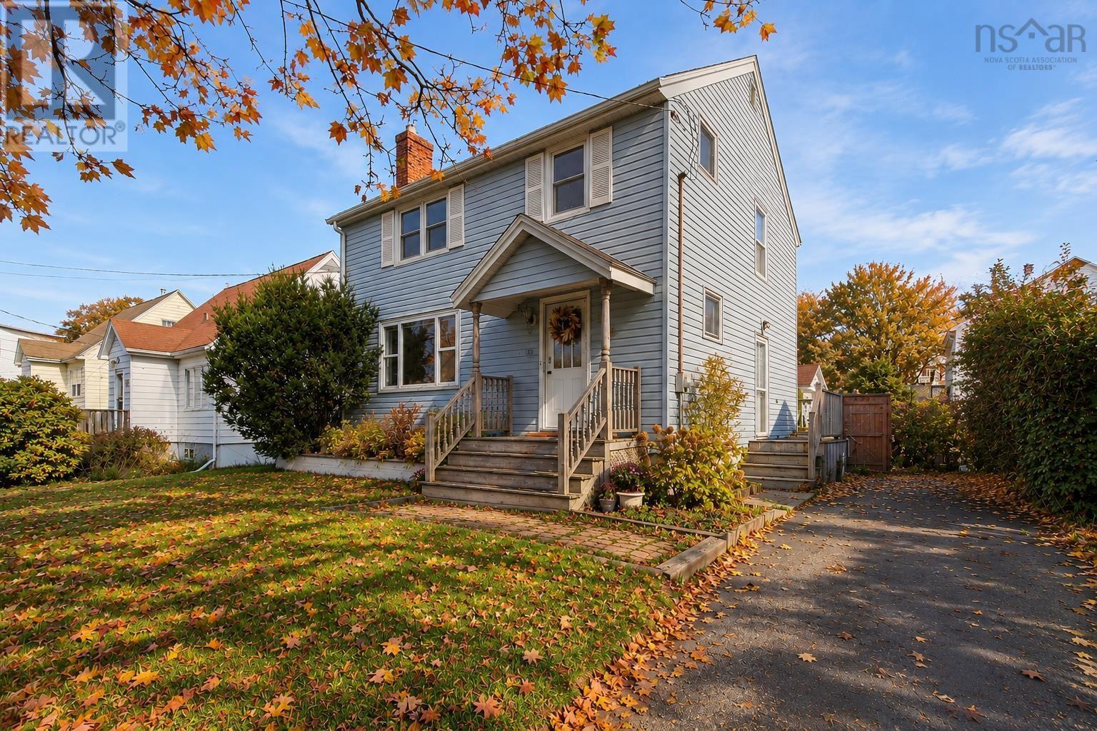 148 Victoria Road, Dartmouth, Nova Scotia  B3A 1V8 - Photo 1 - 202621794