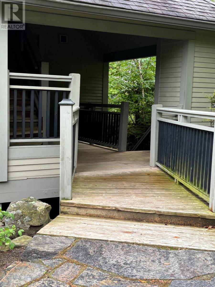 5 - 3421 GRANDVIEW FOREST HILL DRIVE Huntsville (Chaffey) Ontario Canada P1H2J5 4
