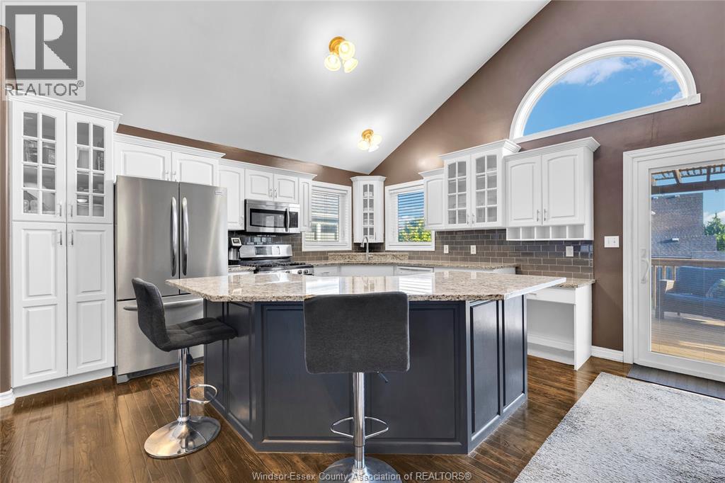 237 Woodview Drive, Essex, Ontario  N8M 3E9 - Photo 6 - 26023757