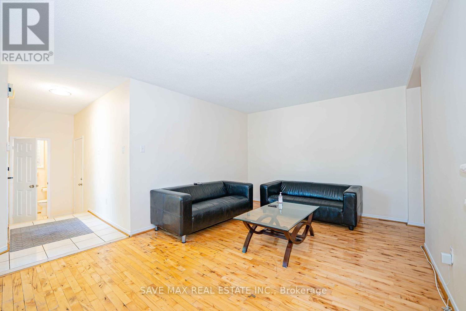 1 Kitto Court, Brampton, Ontario  L6Y 4Z2 - Photo 8 - W13789520