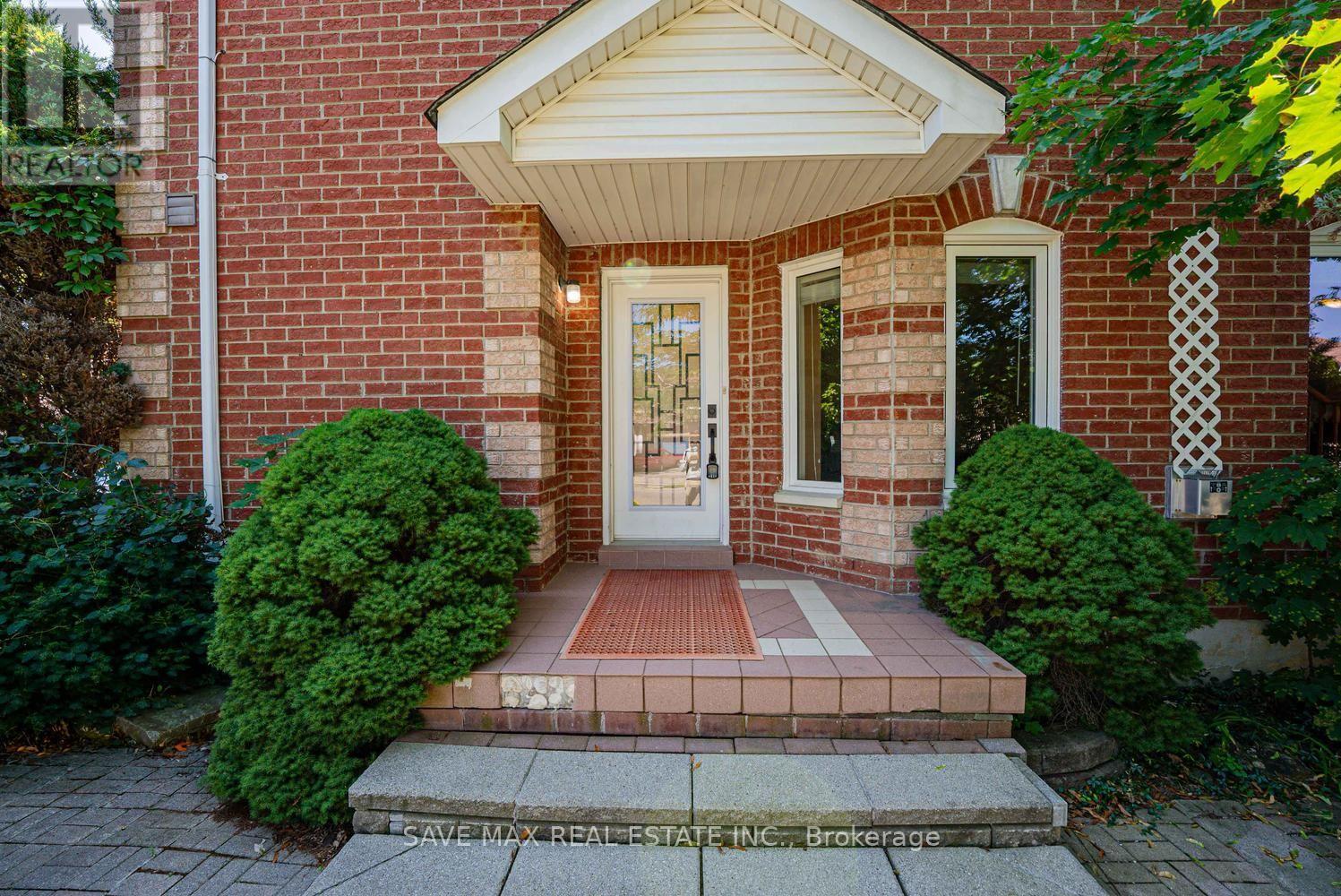 1 Kitto Court, Brampton, Ontario  L6Y 4Z2 - Photo 4 - W13789520
