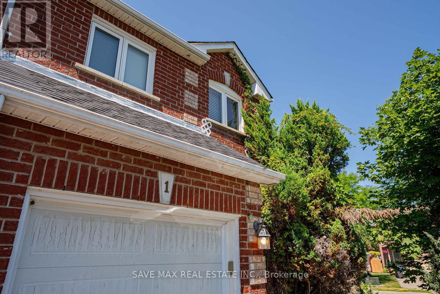 1 Kitto Court, Brampton, Ontario  L6Y 4Z2 - Photo 3 - W13789520