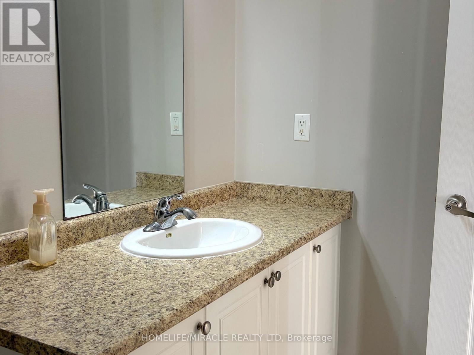 15 Banbridge Crescent, Brampton, Ontario  L6X 5L9 - Photo 14 - W13805762