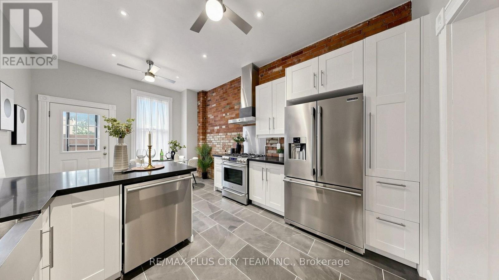 201 Seaton Street, Toronto, Ontario  M5A 2T5 - Photo 15 - C13849994