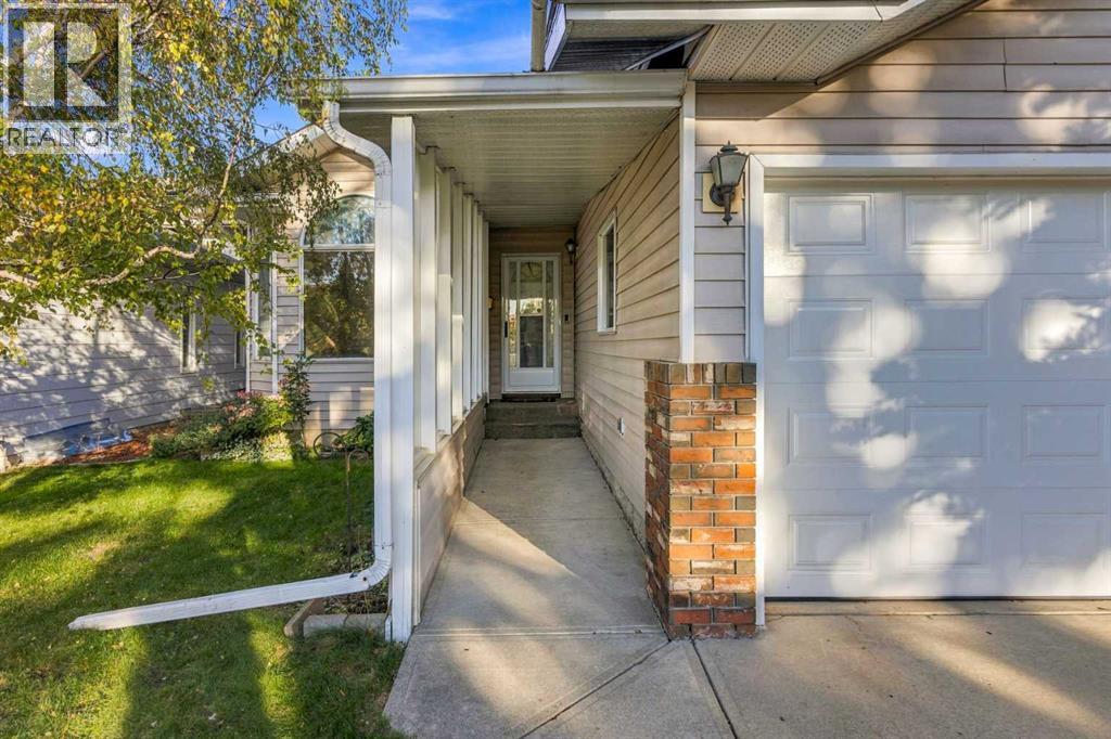 60 Sundown Way SE, Calgary, Alberta  T2X 3B6 - Photo 2 - A2348923