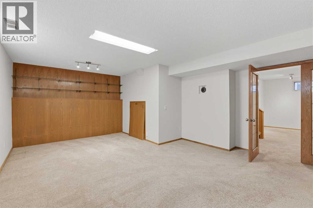 60 Sundown Way SE, Calgary, Alberta  T2X 3B6 - Photo 27 - A2348923