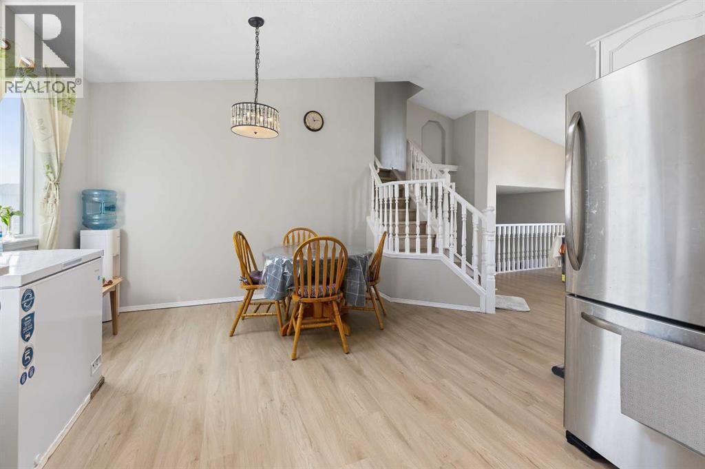 34 Applestone Park SE, Calgary, Alberta  T2A 7W2 - Photo 6 - A2350129