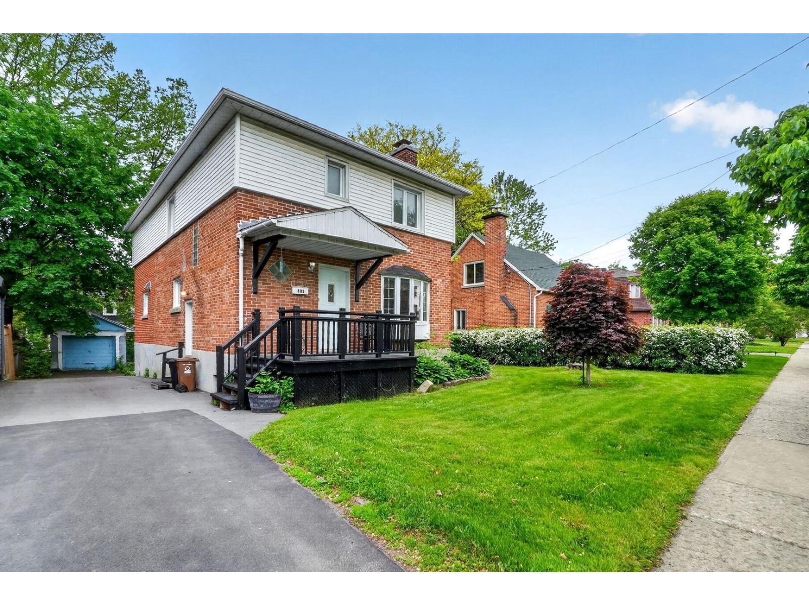 885 43e Avenue Montréal (Lachine) Quebec Canada H8T2J6 2