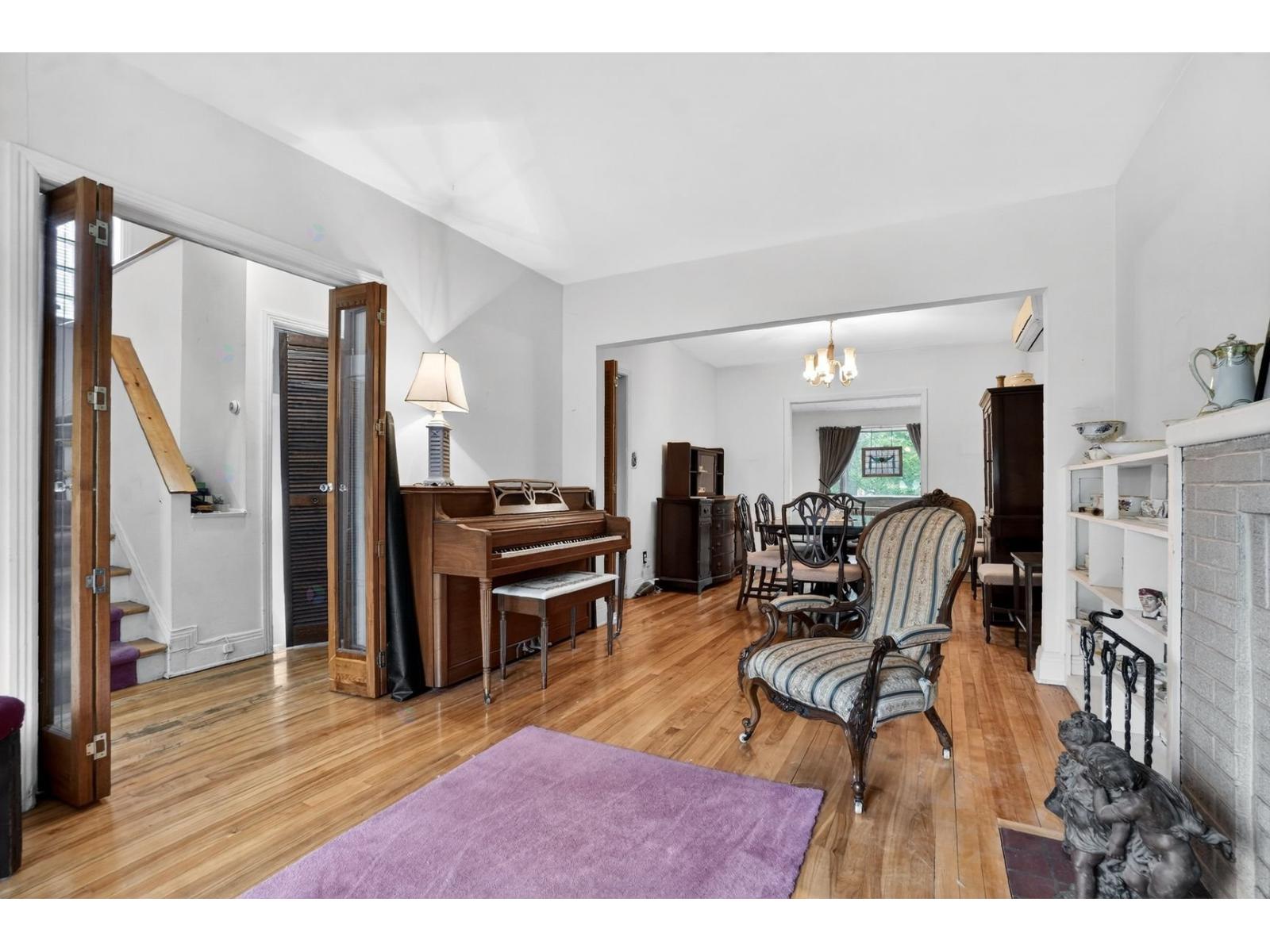 885 43e Avenue Montréal (Lachine) Quebec Canada H8T2J6 4