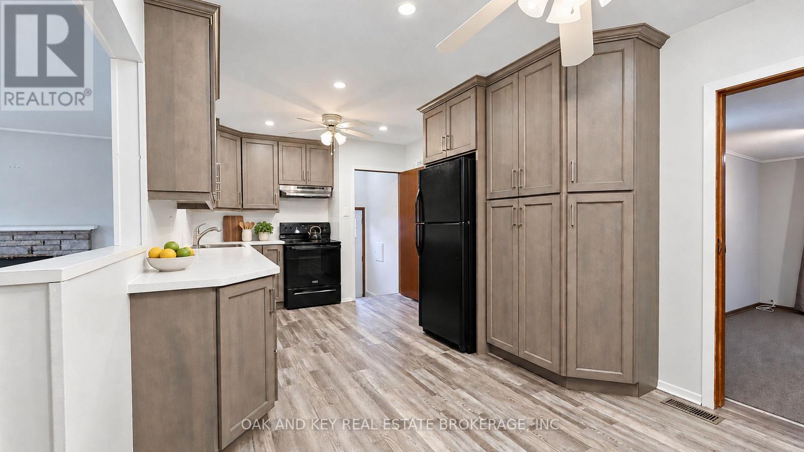 564 Chiddington Avenue, London South, Ontario  N6C 2W5 - Photo 16 - X13860788