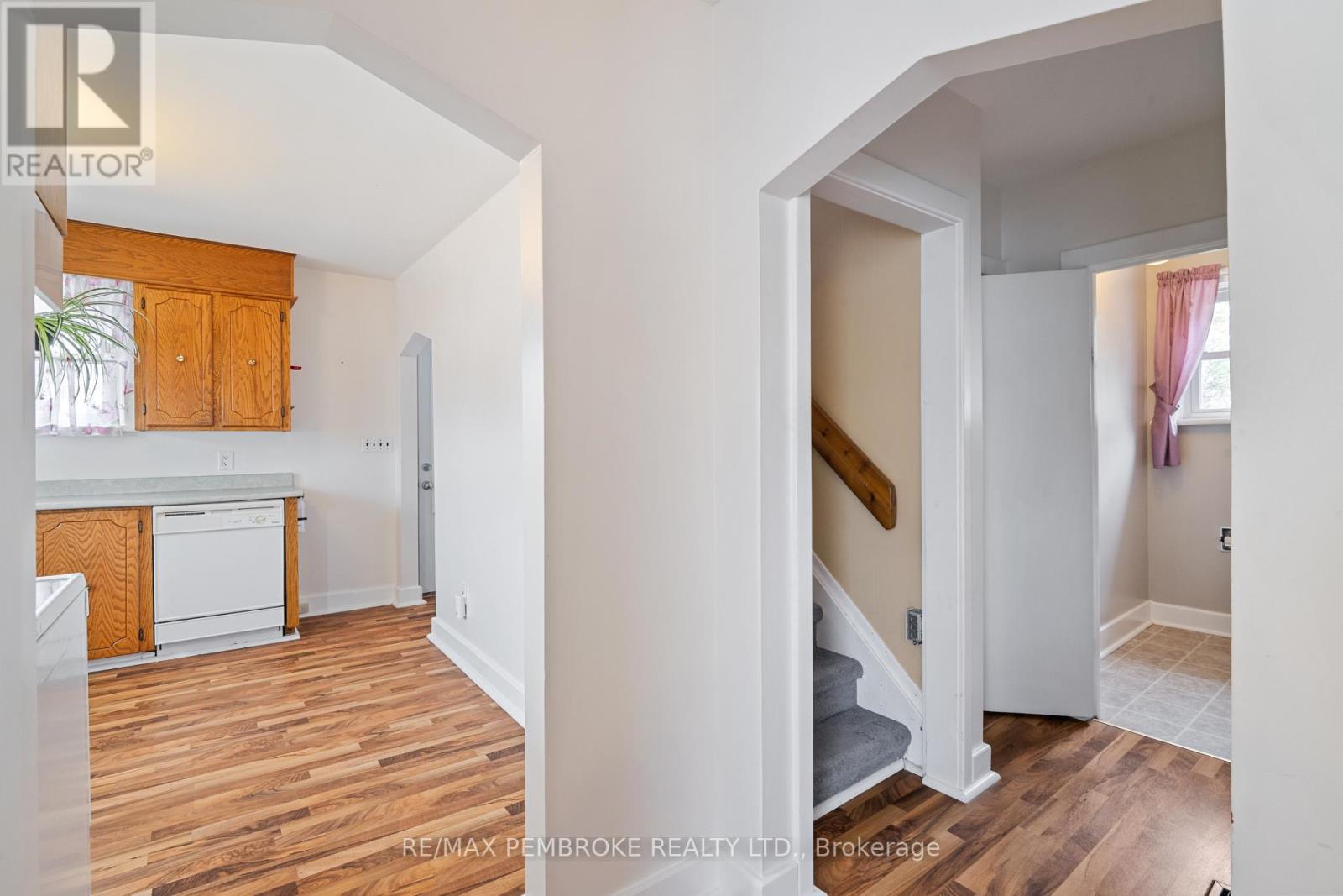 624 Hamilton Street W, Laurentian Valley, Ontario  K8A 6P6 - Photo 13 - X13860796