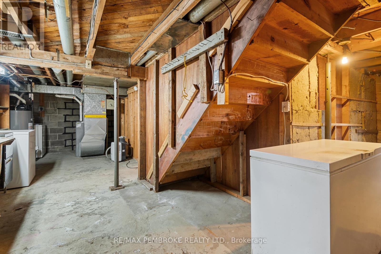 624 Hamilton Street W, Laurentian Valley, Ontario  K8A 6P6 - Photo 29 - X13860796
