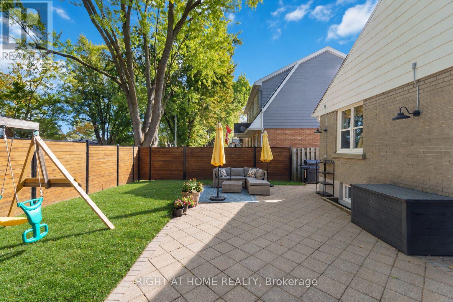 2045 Saville Row, Ottawa, Ontario  K2A 1A4 - Photo 29 - X13860894
