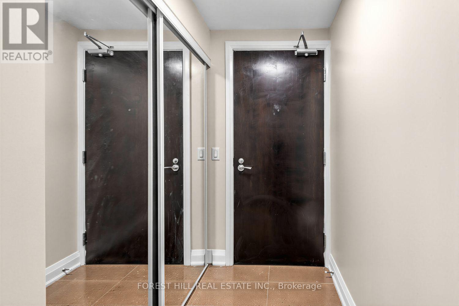 1605 - 30 North Park Road, Vaughan (Beverley Glen), Ontario  L4J 0G6 - Photo 2 - N13860798