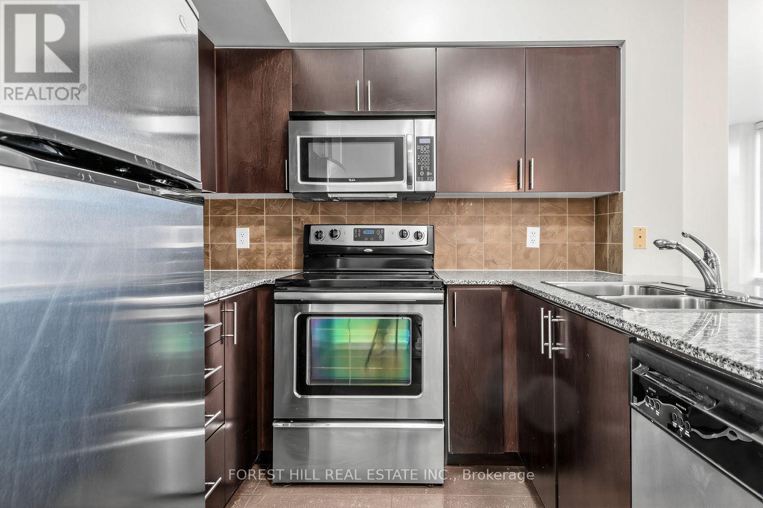 1605 - 30 North Park Road, Vaughan (Beverley Glen), Ontario  L4J 0G6 - Photo 4 - N13860798