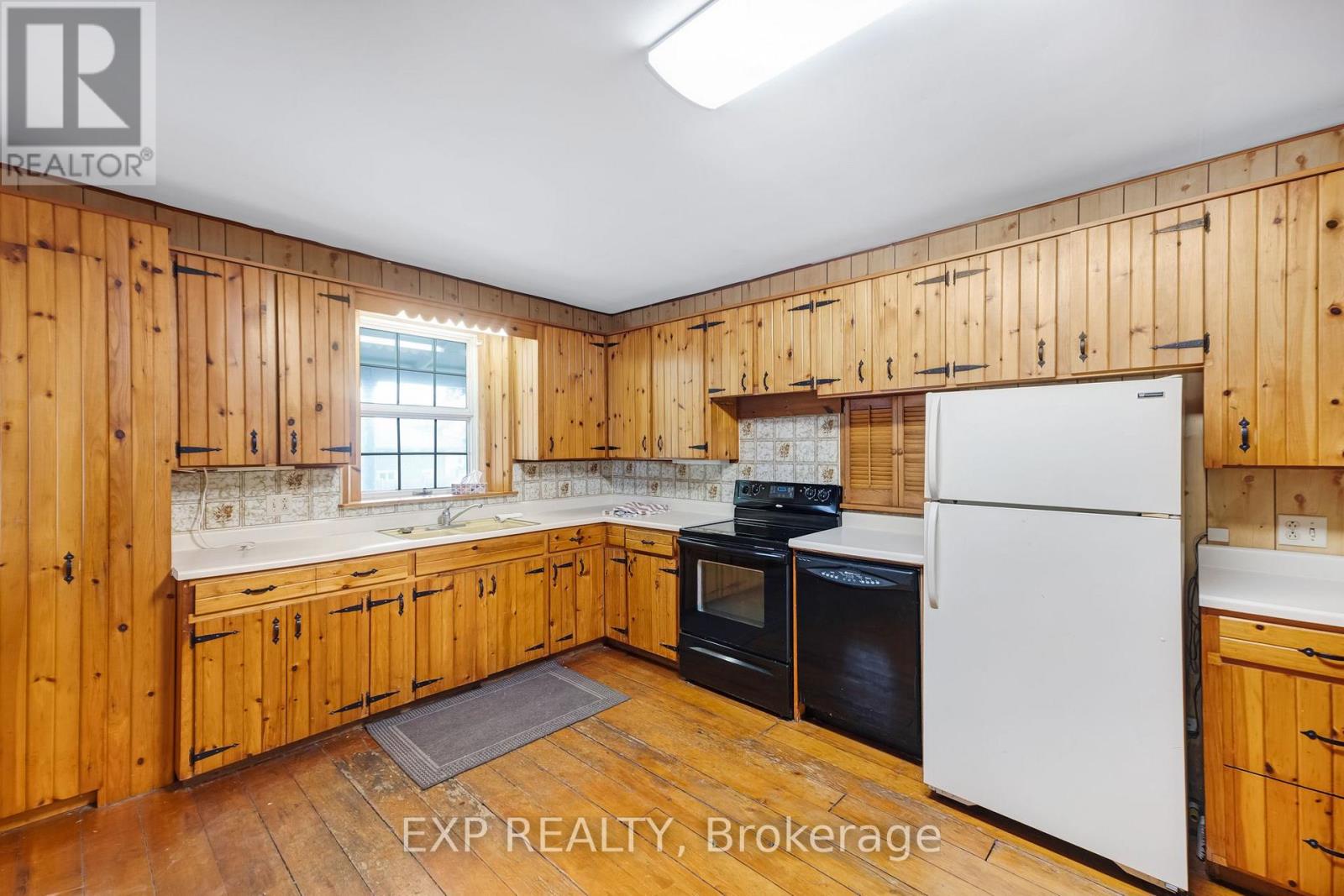 18611 Leslie Street, East Gwillimbury (Sharon), Ontario  L0G 1V0 - Photo 10 - N13860826