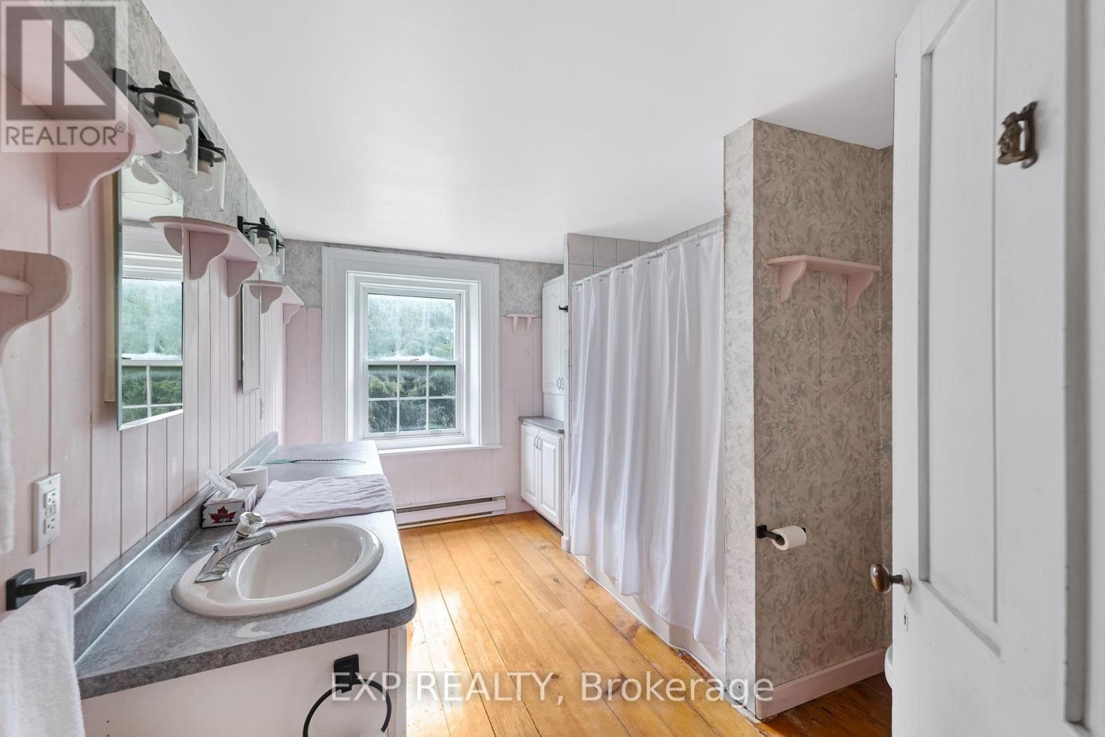 18611 Leslie Street, East Gwillimbury (Sharon), Ontario  L0G 1V0 - Photo 32 - N13860826